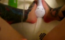 Emo showerhead orgasm