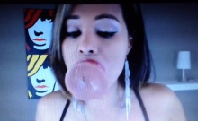 Deepthroat girl