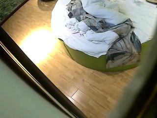 Sexy blonde amateur hidden cam HD videos