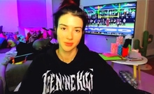 Brunette Solo Webcam Masturbation