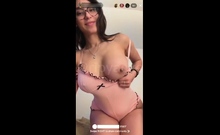 Brunette Solo Webcam Masturbation