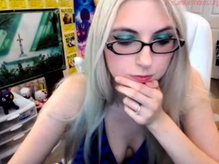 Blonde babe scarlet solo webcam