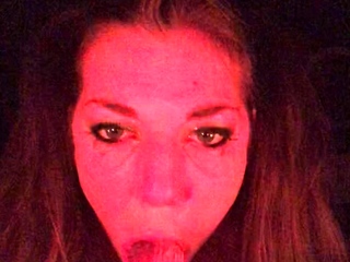 Webcam fun mature brunette with toys cum on cam