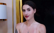 Webcam brunette solo masturbation
