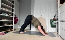Masturbating amateur cums after solo fun