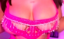 Big boob brunette masturbates on webcam