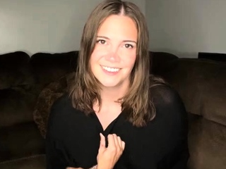 maggierosexo - A Nurturing Mommy Handjob