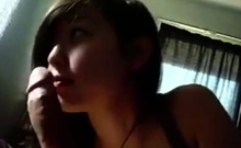 Singaporean Girl Gives Amateur Blowjob