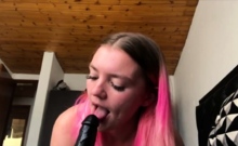 Thick White Girl Gives Epic Throatjob On Webcam
